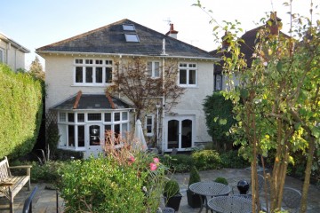 High Park Road Farnham town centre houses sold by Trueman & Grundy