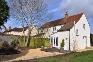 Lower Weybourne Lane Farnham property sold by Trueman & Grundy