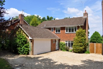 Greystead Park South Farnham property sold by trueman and grundy