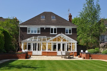 4 bedroom detached family house south Farnham sold by Trueman & Grundy