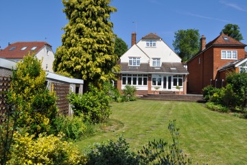 Farnham town centre detached house with parking sold by Trueman & Grundy