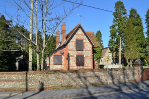 Alma Lane Upper Hale Farnham