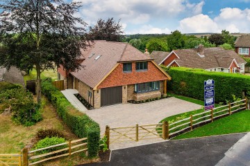 Moore House new build farnham sold by Trueman and Grundy estate agents in farnham