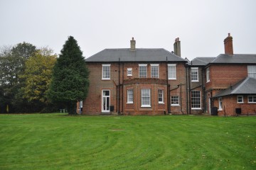 Elm Grove flats Kingsclere estate agents in Farnham sold